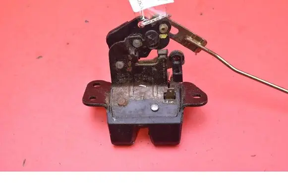 Tailgate/trunk/boot lock/catch/latch
