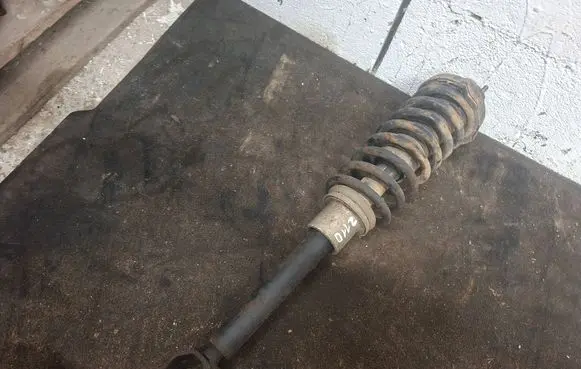 Mercedes-Benz E W211 Front shock absorber with coil spring