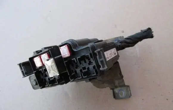 KIA Sportage Relay mounting block 130718