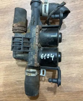 BMW 5 F10 F11 Coolant heater control valve 9119164 101012