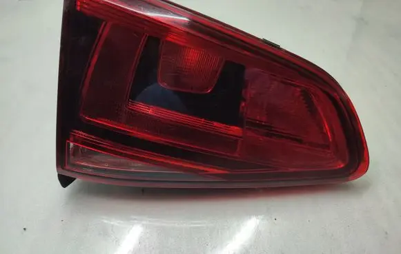 Volkswagen Golf VII Tailgate rear/tail lights 5G0945093