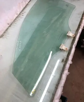 Hyundai Kona II Front door window glass four-door 43r016944