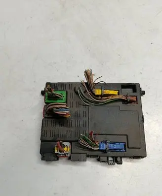 Citroen Berlingo Fuse box set 9642409880 73006212 A11975