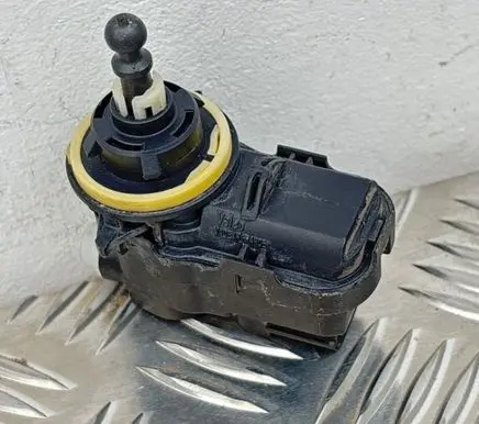 Toyota Auris 150 Headlight level adjustment motor 89050199