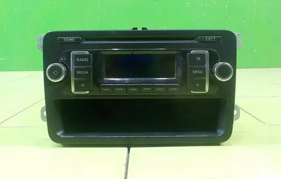Volkswagen Polo V 6R Radio/CD/DVD/GPS head unit 5M0035156D