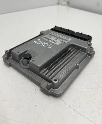 Hyundai Santa Fe Engine control unit/module 391012F300 0281019026