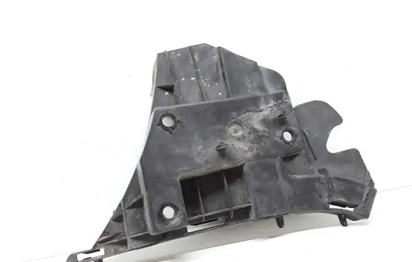 Volvo V70 Front bumper mounting bracket 31265345