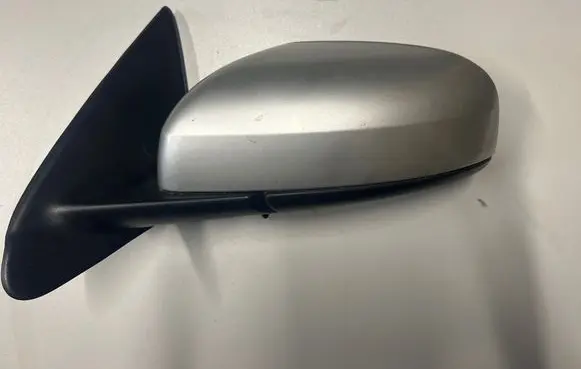 Volvo V70 Front door electric wing mirror E11025846 E11015845
