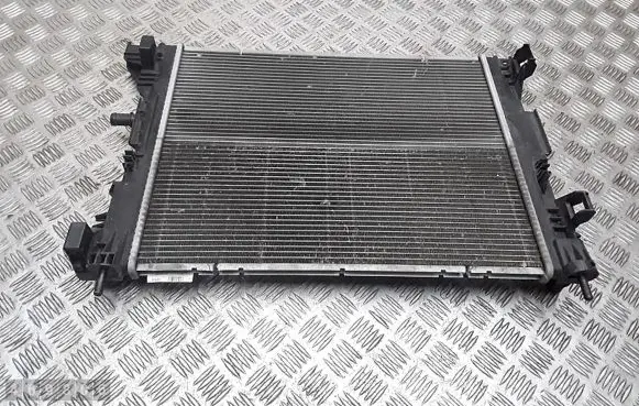 Renault Zoe Coolant radiator 214104950r