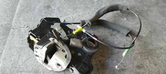 Lexus GX J120 Front door lock 51001086