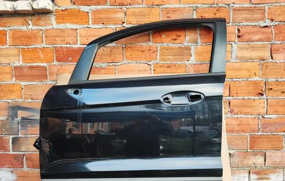 Ford Ecosport Front door