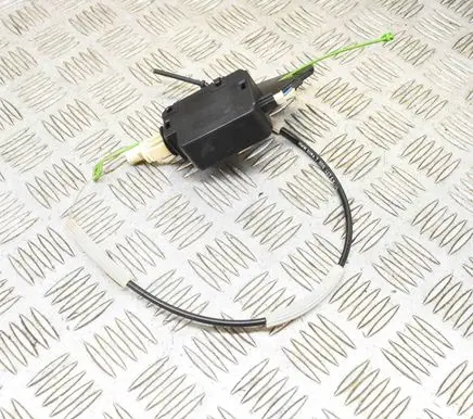 BMW 6 E63 E64 Fuel tank cap lock 7009442 6923975
