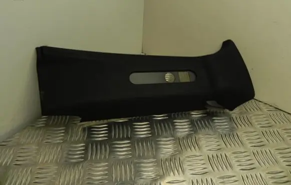Mercedes-Benz CLC CL203 (B) pillar trim (top) A2036904425 Baldai2955