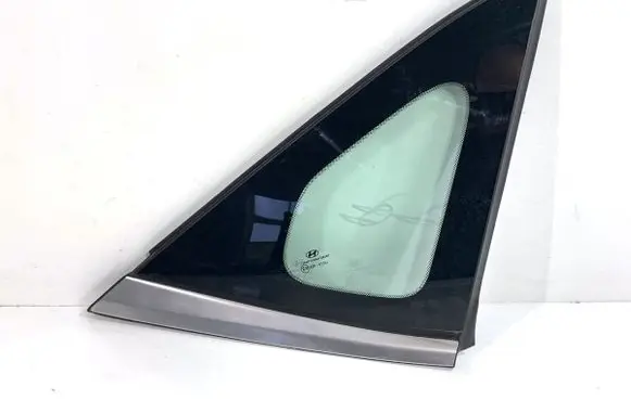 Hyundai Kona II Rear door window glass 87820HF1