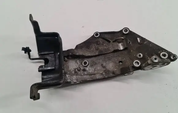 Peugeot 407 Generator/alternator bracket 9650034280