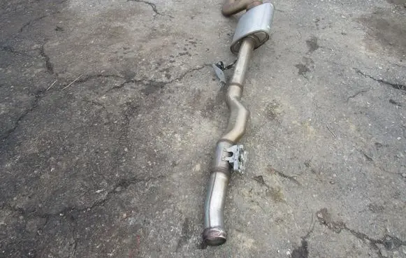 Mercedes-Benz S W222 Middle muffler/silencer A2224909301-MERC A2224909301