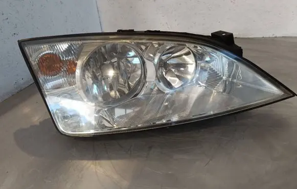 Ford Mondeo Mk III Headlight/headlamp