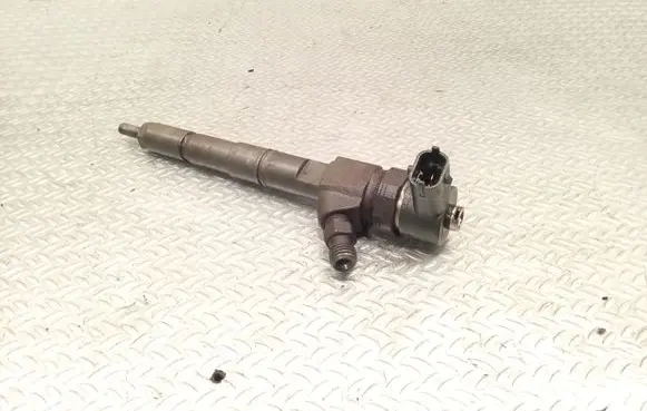 Opel Astra J Fuel injector 0445110327