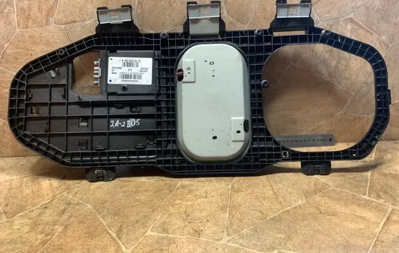 Mercedes-Benz ML W164 Aerial antenna amplifier A1648202575