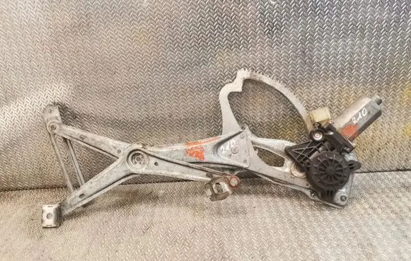 Mercedes-Benz E W210 Front door electric window regulator 0130821708