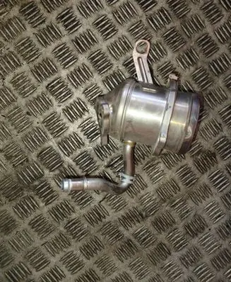 Renault Kadjar EGR valve cooler 147359823R