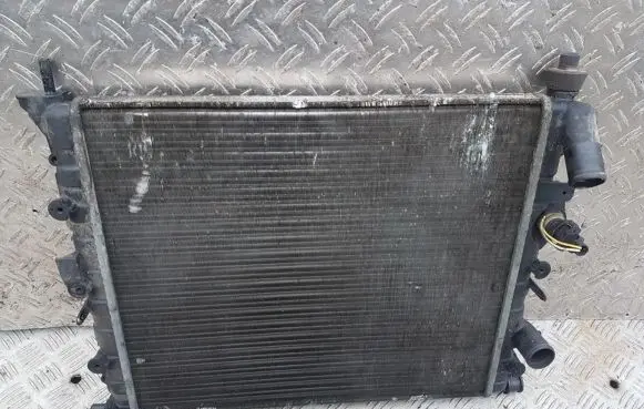Renault Scenic I Coolant radiator 770083813f
