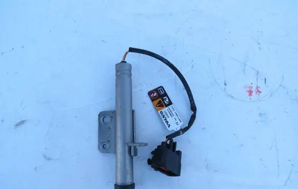 Volvo S90, V90 Bonnet Pedestrian Airbag Actuator 31688050 1D140N502041