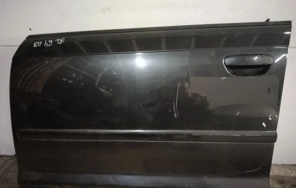 Audi A3 S3 8P Front door