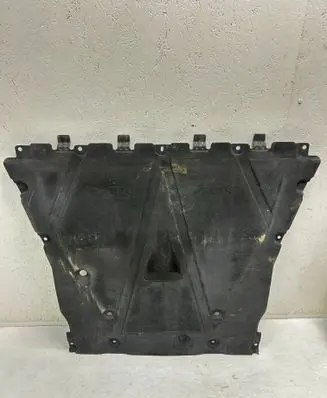 Renault Clio V Engine splash shield/under tray 758924134R