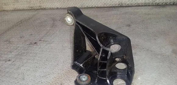 Volkswagen Up Gear shift cable bracket 1S0711789B