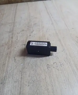Volkswagen Golf IV ESP acceleration yaw rate sensor 1J1907637 10098004102