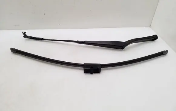 Mercedes-Benz E C207 W207 Front wiper blade arm A2078200044 97036203