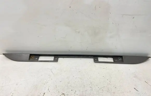Mercedes-Benz S W140 Trunk door license plate light bar 1407500027