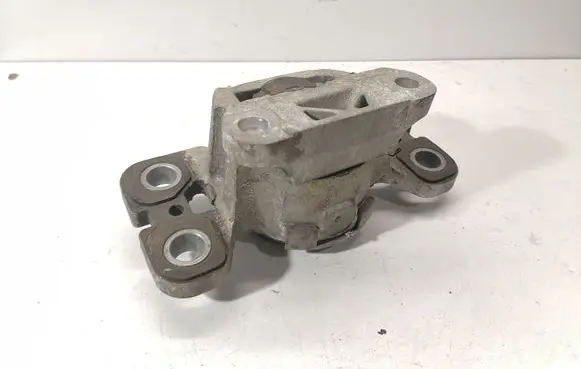 Volvo S80 Engine mount bracket 6G92711121