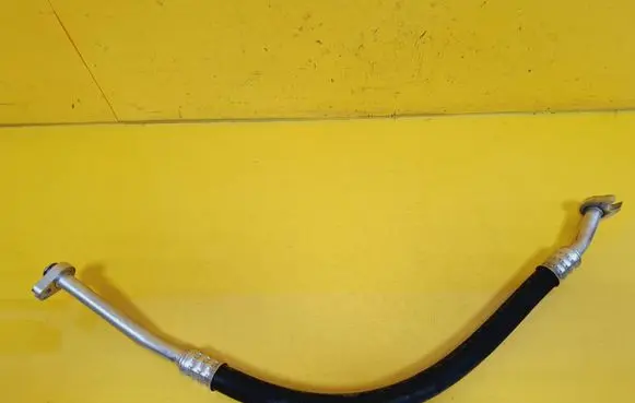 Chrysler PT Cruiser Air conditioning (A/C) pipe/hose 05278560AB