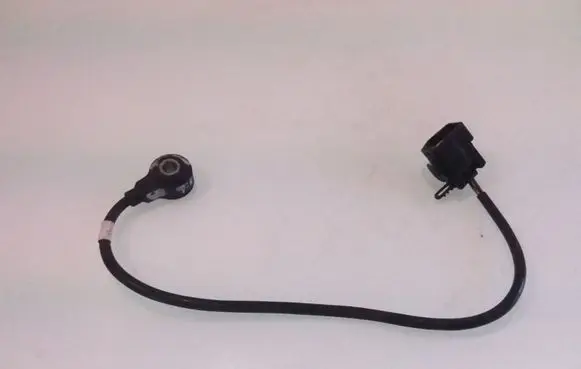 Ford Focus Detonation knock sensor 1072086B 12A699BA
