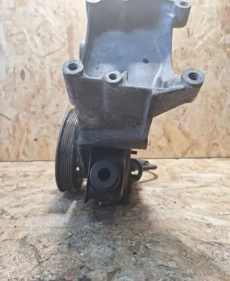 Chevrolet Blazer Power steering pump 12554522