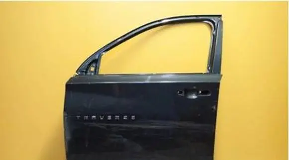Chevrolet Traverse II Front door