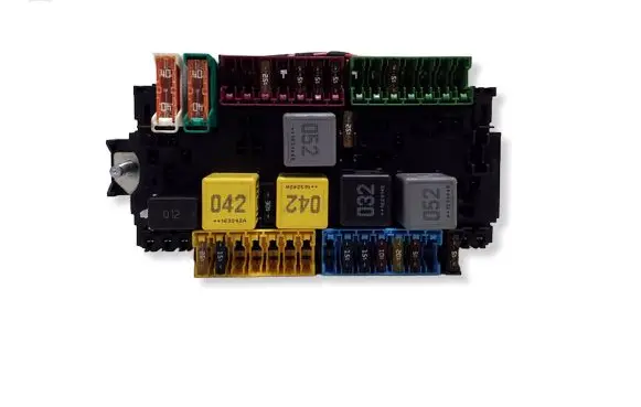 Mercedes-Benz Vito Viano W447 Fuse module A2469067100