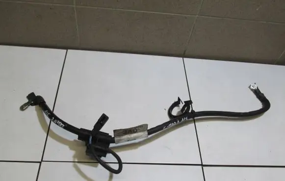 Ford C-MAX II EUR ISO radio connector AV6T14A280JAD