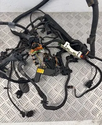 BMW 1 E81 E87 Engine installation wiring loom 7570537