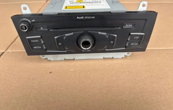 Audi A4 S4 B8 8K Radio/CD/DVD/GPS head unit 7648277380 8T1035152A AUZ122H1359431