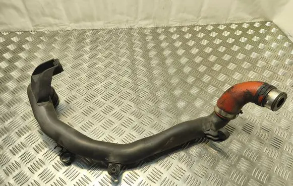 Intercooler hose/pipe