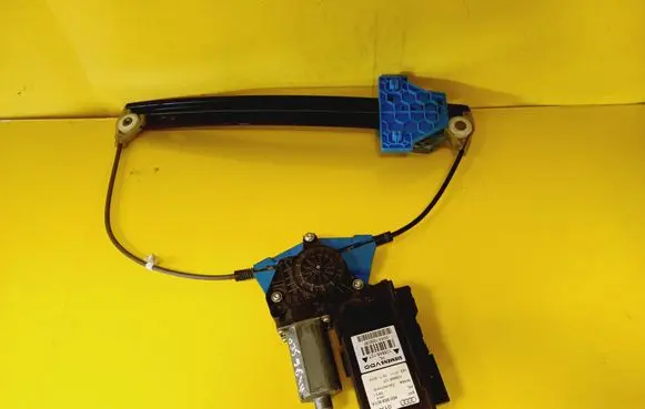 Audi A4 S4 B6 8E 8H Rear door window regulator with motor 8E0959801A 0130821767