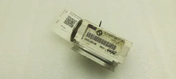 BMW 1 F20 F21 Air conditioning (A/C) expansion valve 9289832 64119289832