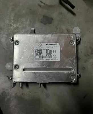 Mercedes-Benz S W221 Bluetooth control unit module A2218708992