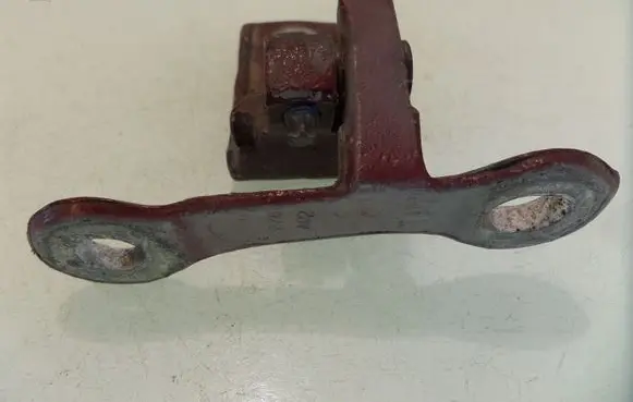 Opel Vectra C Front door lower hinge 
