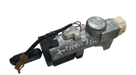 Nissan X-Trail T30 Ignition lock 28590C9902 5WK48042A 2671032209