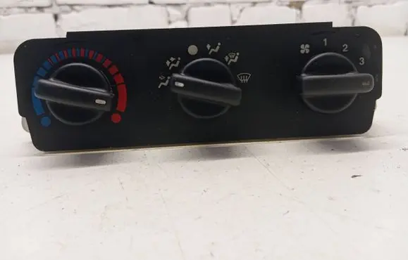 Ford Mondeo MK I Climate control unit 93BW18D 93BW19C571AB