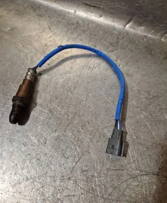 Nissan Juke I F15 Lambda probe sensor 226932962R 11S06 2165005000